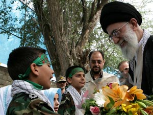 روایت رسانه های بیگانه از زندگی خصوصی رهبر انقلاب
