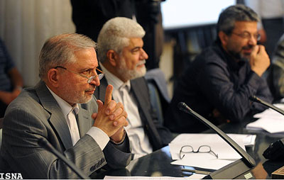 جلسه‌ی شورای عالی انقلاب فرهنگی