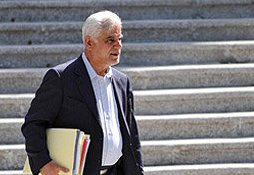 پشت تحقیق و تفحص یک جنگل است/ارز 500 تومان گران شد! پشت تحقیق و تفحص یک جنگل است/ارز 500 تومان گران شد!