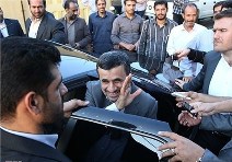 رئیسجمهور سابق و یارانش در دفتر جدید مستقر شدند رئیسجمهور سابق و یارانش در دفتر جدید مستقر شدند