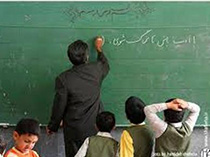 معلمی که جانش را فدای ۳ دانش آموزش کرد معلمی که جانش را فدای ۳ دانش آموزش کرد
