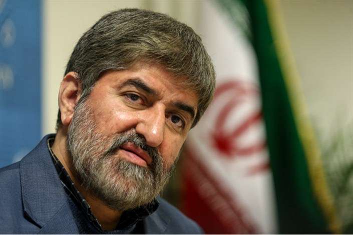 مطهری: منطق حجاب اختیاری به برهنگی ختم می شود