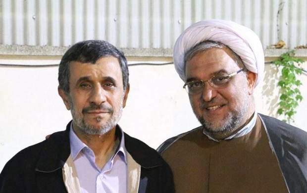 خودم در جلسه ولنجک بودم که گفت انقلاب کار انگلیس بوده/ احمدی‌نژاد به آقا هم کنایه‌های توهین‌آمیز داشت